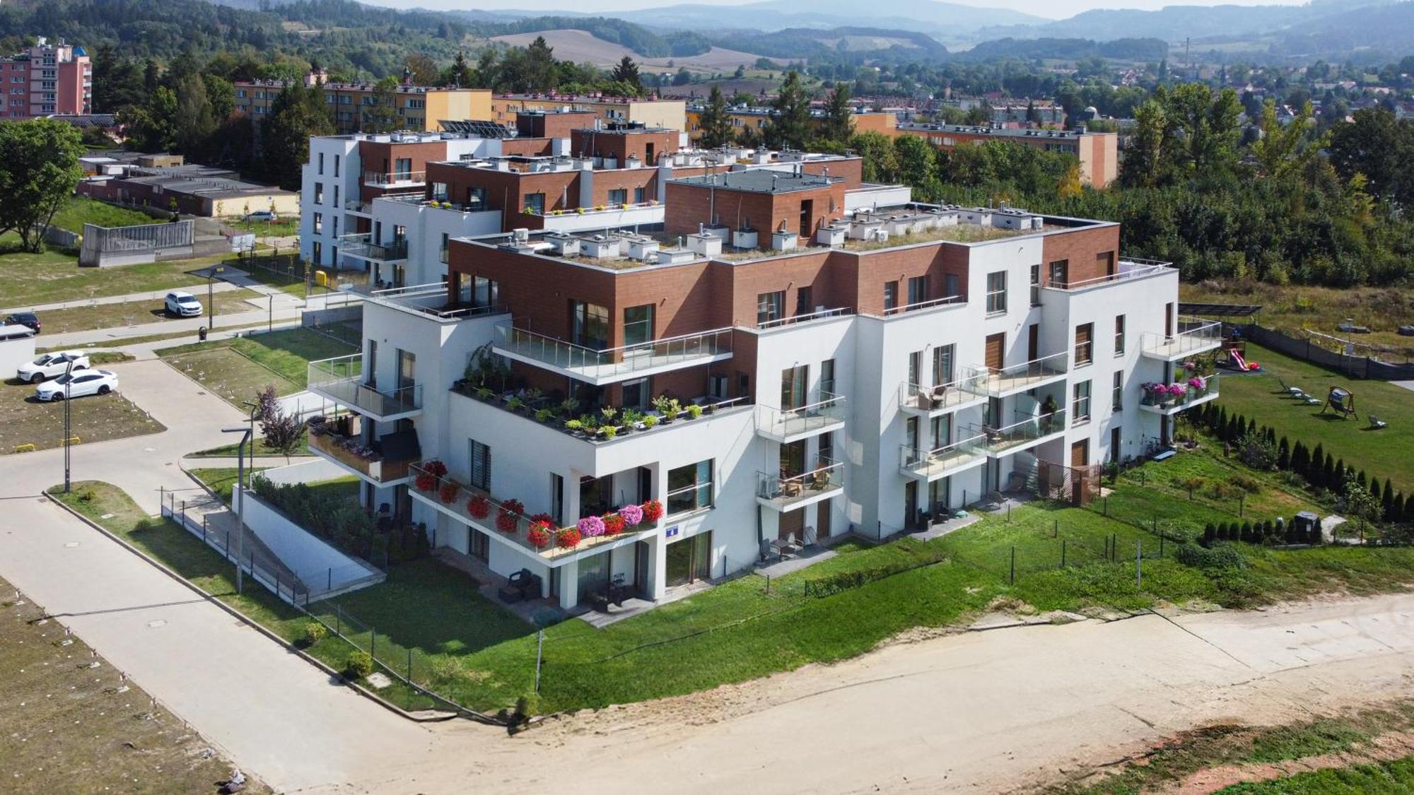 Apartment Z Salonem, Sypialnia, Tarasem, Parkingiem, Blisko Centrum Bad Kudowa