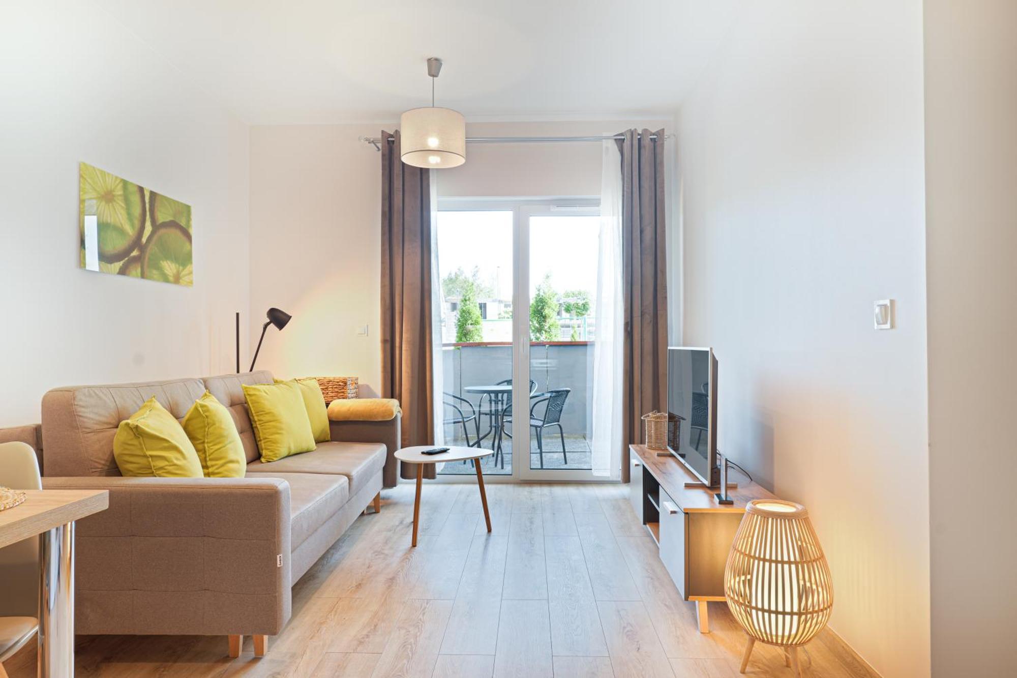 Apartment Z Salonem, Sypialnia, Tarasem, Parkingiem, Blisko Centrum Bad Kudowa