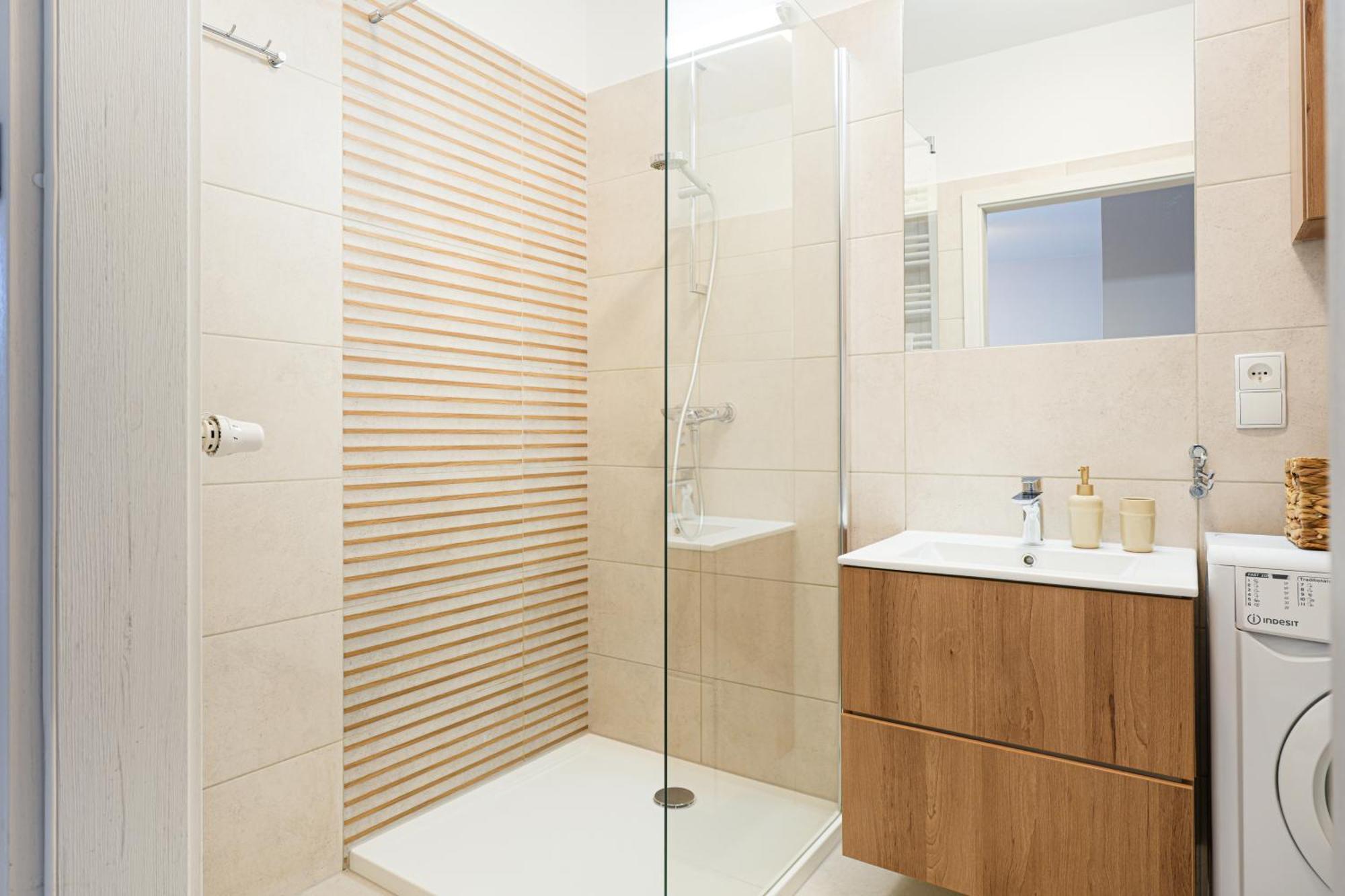 Apartment Z Salonem, Sypialnia, Tarasem, Parkingiem, Blisko Centrum Bad Kudowa